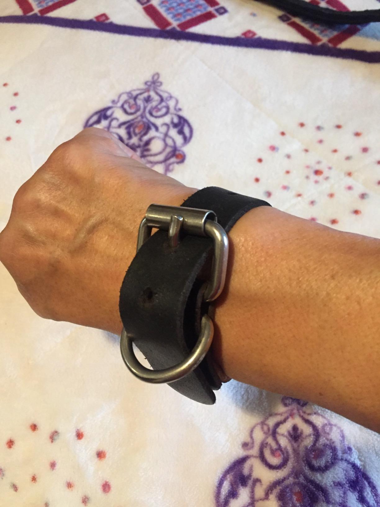 Tru-Fire Patriot Archery Compound Bow Release - Adjustable Black Wrist Strap customer photo 2