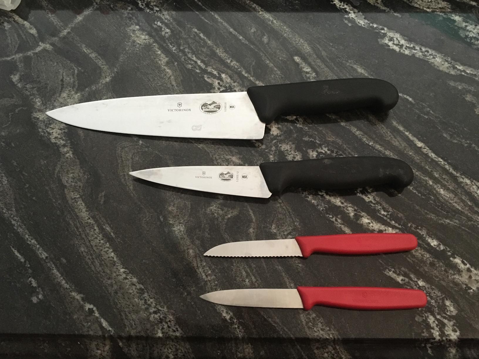 Victorinox Fibrox Chef's Knife, 5-Inch, Black customer photo 1