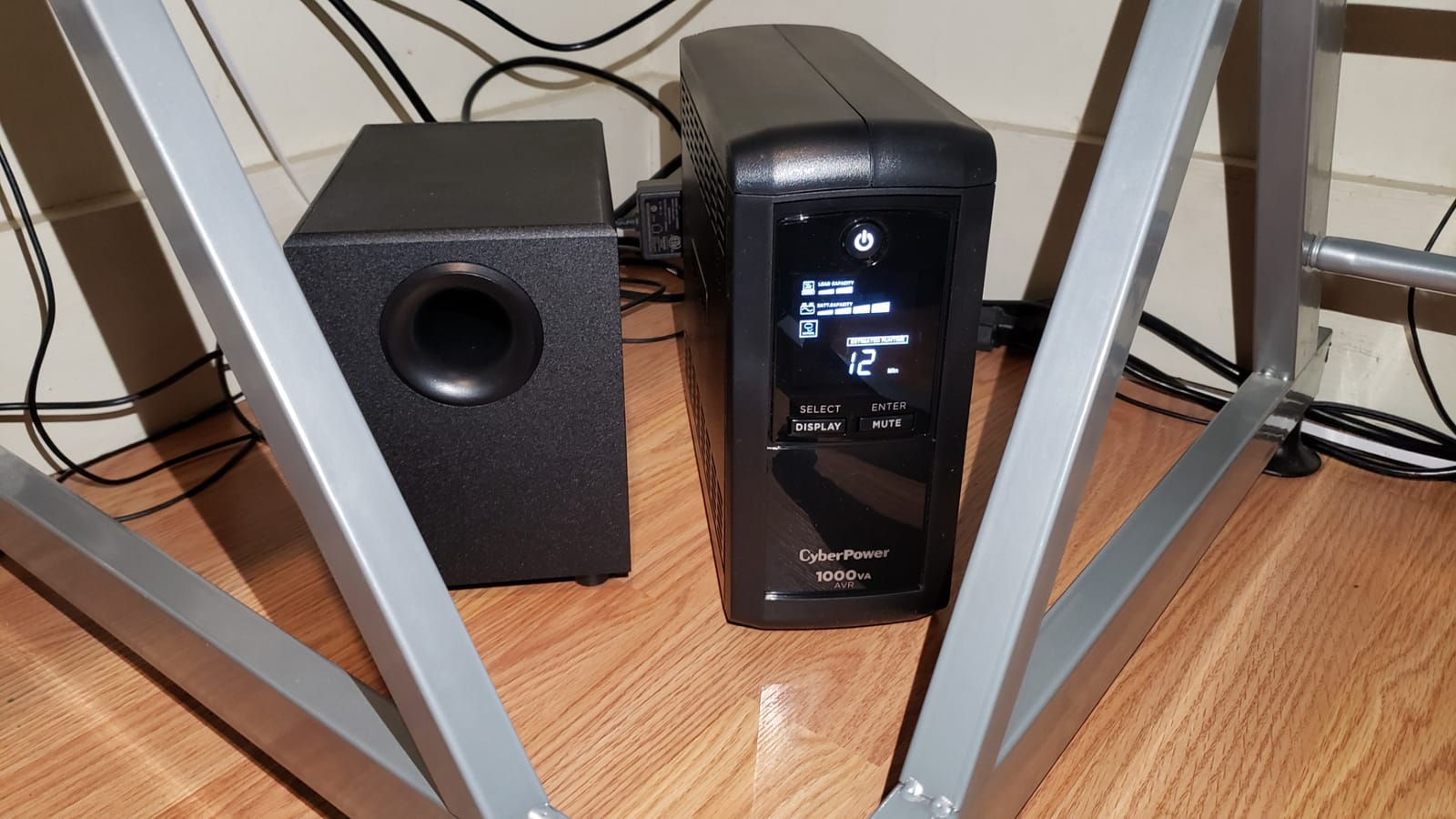 CyberPower CP1000AVRLCD Intelligent LCD UPS Battery Backup customer photo 1