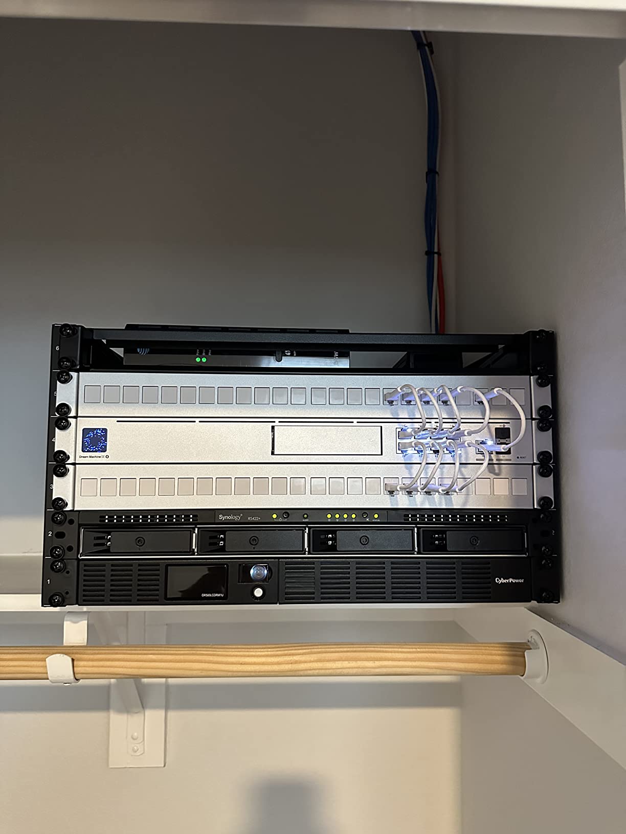 CyberPower OR500LCDRM1U Smart App LCD UPS Battery Backup and Surge Protector, 500VA/300W, 6 Outlets, AVR, 1U Rackmount, UL Certified customer photo 2