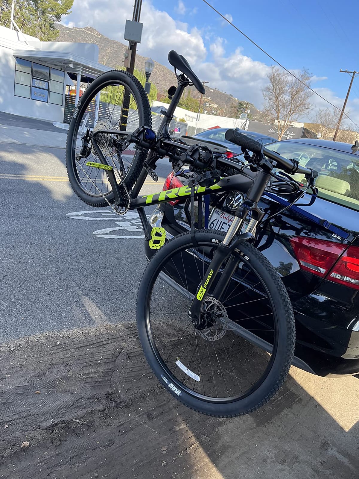 Thule Passage Trunk Mount Carrier customer photo 2