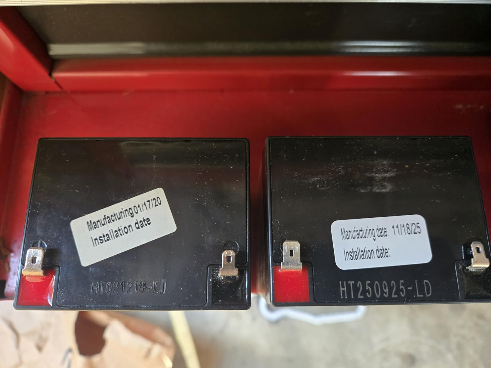 CHAMBERLAIN / LiftMaster / Craftsman 4228 Replacement Battery for Battery Backup Equipped Garage Door Openers (Packaging May Vary) Medium customer photo 1