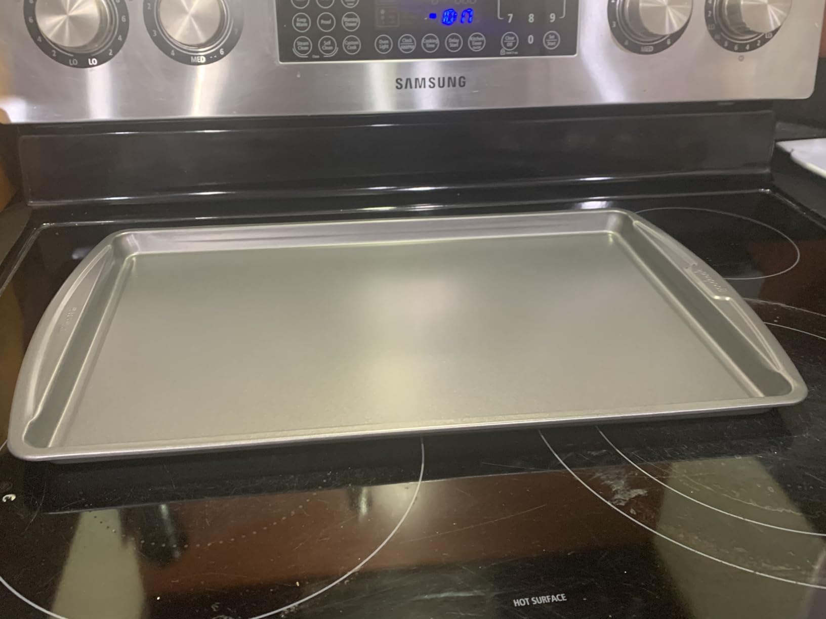 GoodCook Everyday Baking Sheet with Carbon Steel Construction & Scratch-Resistant Metal-Utensil Safe Nonstick , 9 x 13-Inch customer photo 2