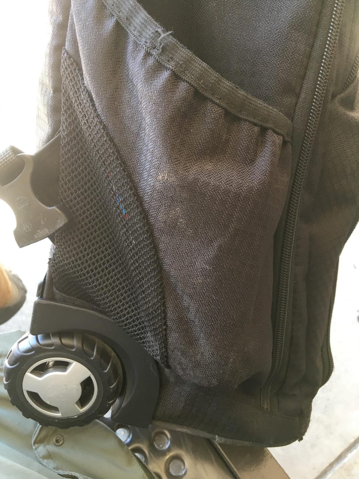 High Sierra Freewheel Wheeled Laptop Backpack, Black, 20.5 x 13.5 x 8-Inch customer photo 2