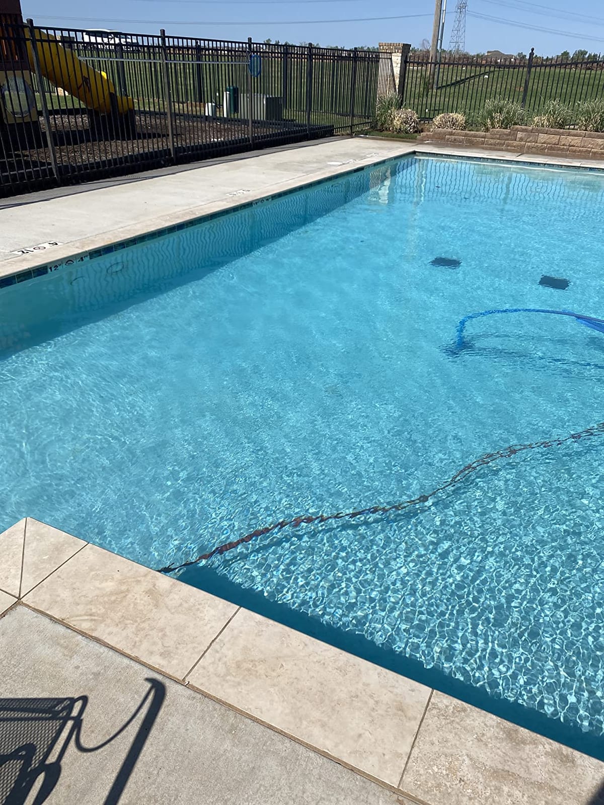 Taylor Pool Water Test Kit, Complete Swimming Pool Water Test Kit, for Chlorine, pH, and Alkaline Levels, Ideal for Pools, Hot Tubs, and Spas, 1-Pack customer photo 2