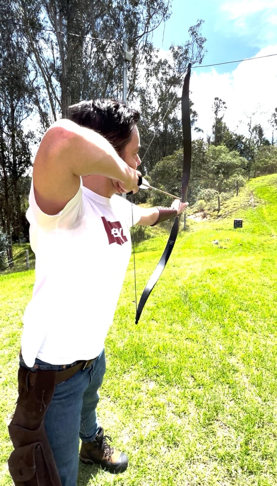 BLOCK Classic Layered Foam Archery Target, 18” x 18” x 13.5”, 2-Sided Shooting, Unique Open Layer Design Stops Field Points and Broadheads with Friction Not Force, Easy Arrow Removal, Top Carry Handle customer photo 1