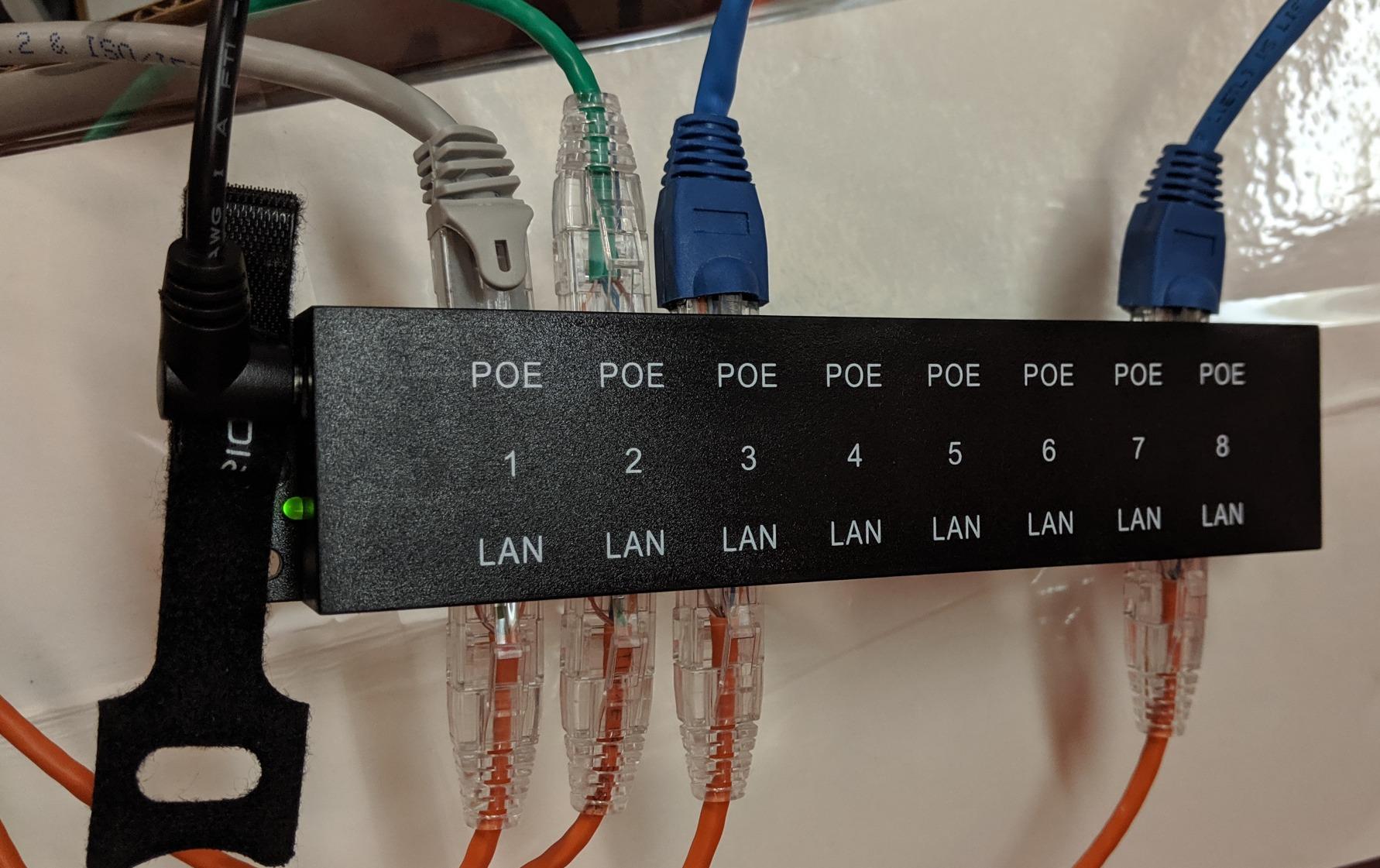 PoE Texas 8-Port Passive PoE Injector, 48V 60W, 10/100 customer photo 2