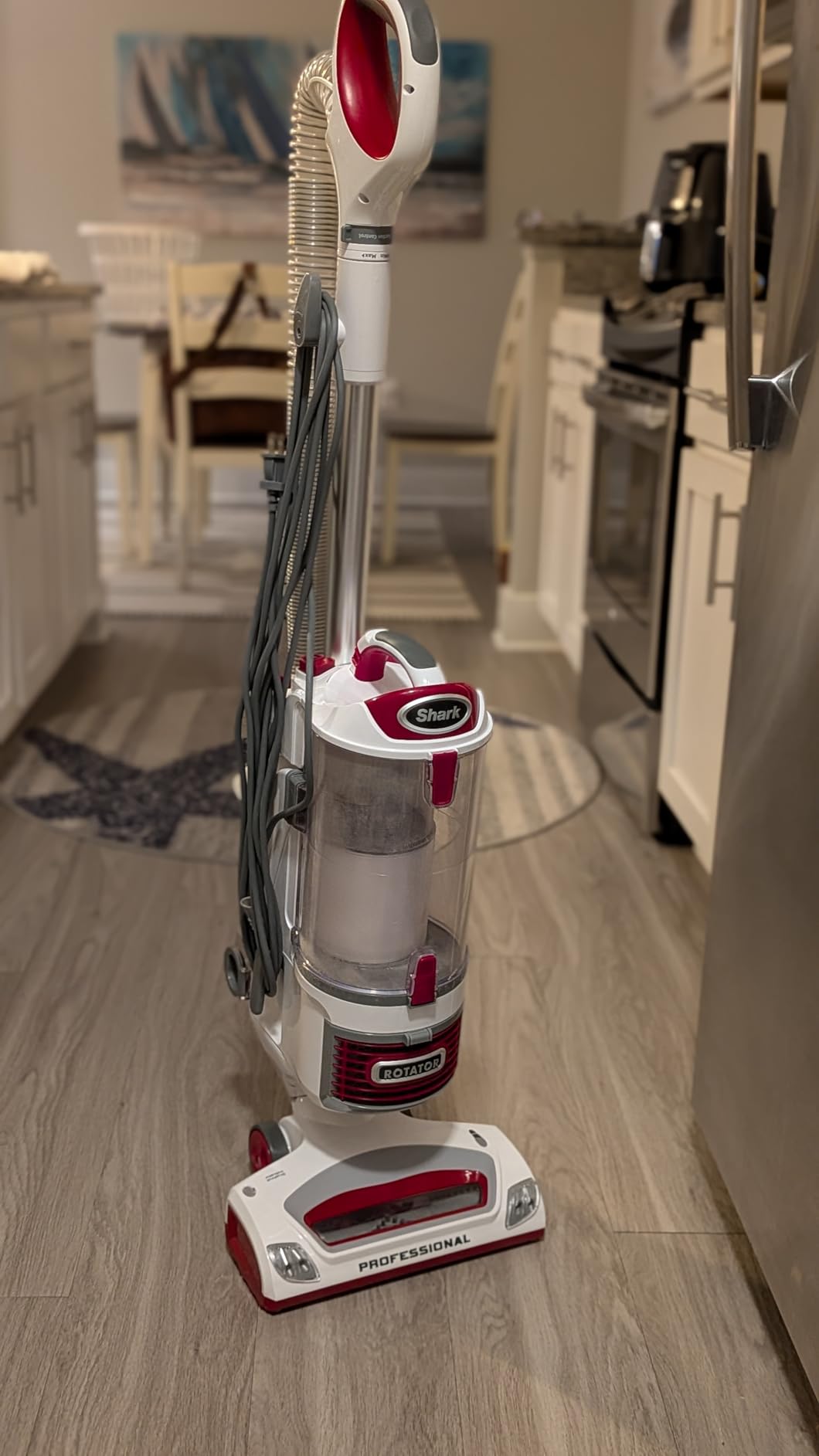Shark Rotator Lift-Away Upright Vacuum with HEPA Filter, White/Red, NV501 customer photo 1