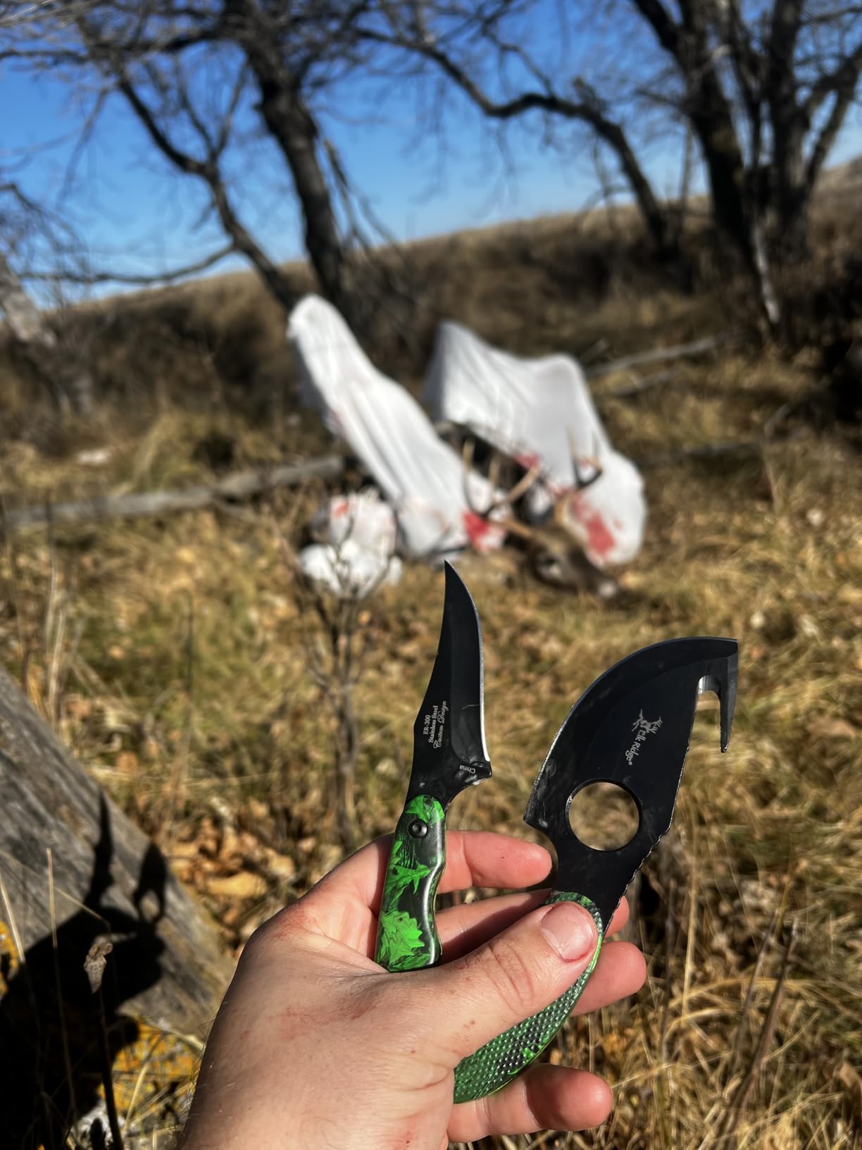 Elk Ridge ER-300 Series, 2-Piece Fixed Blade Hunting Knife Set with Gut Hook and Caping Knife, 3Cr13MoV Steel, Wood Handle, Nylon Sheath, 7 Inch and 6.4 Inch (Camo) customer photo 2
