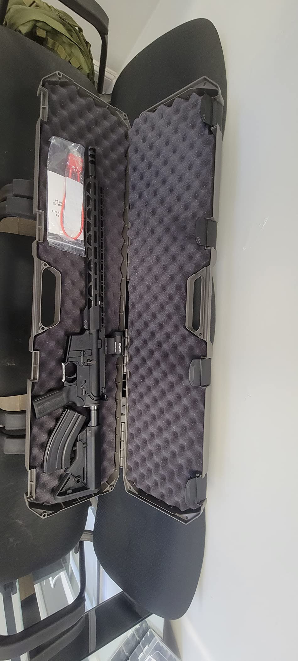 Condition 1 42” Economy Single Gun Carrying Case with Foam, Model 210 customer photo 2