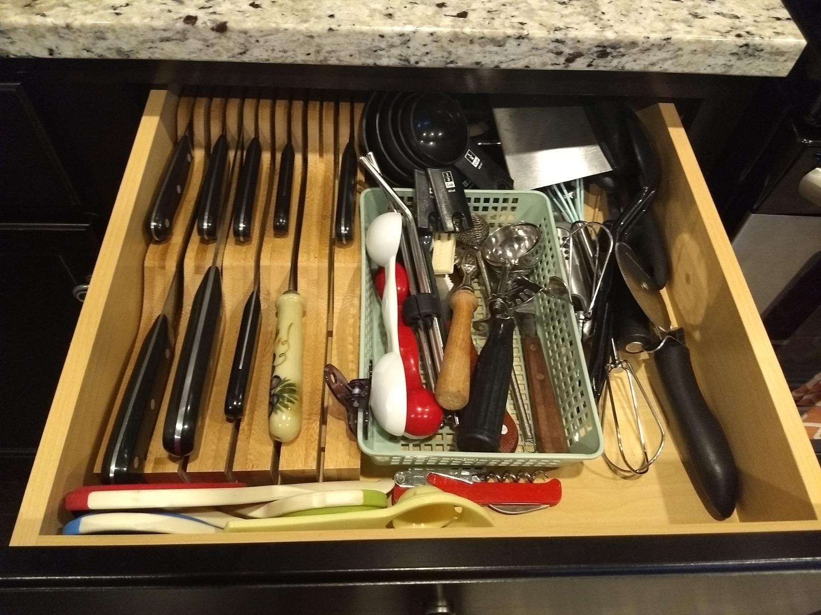 Oceanstar In-Drawer Bamboo Knife Organizer customer photo 1