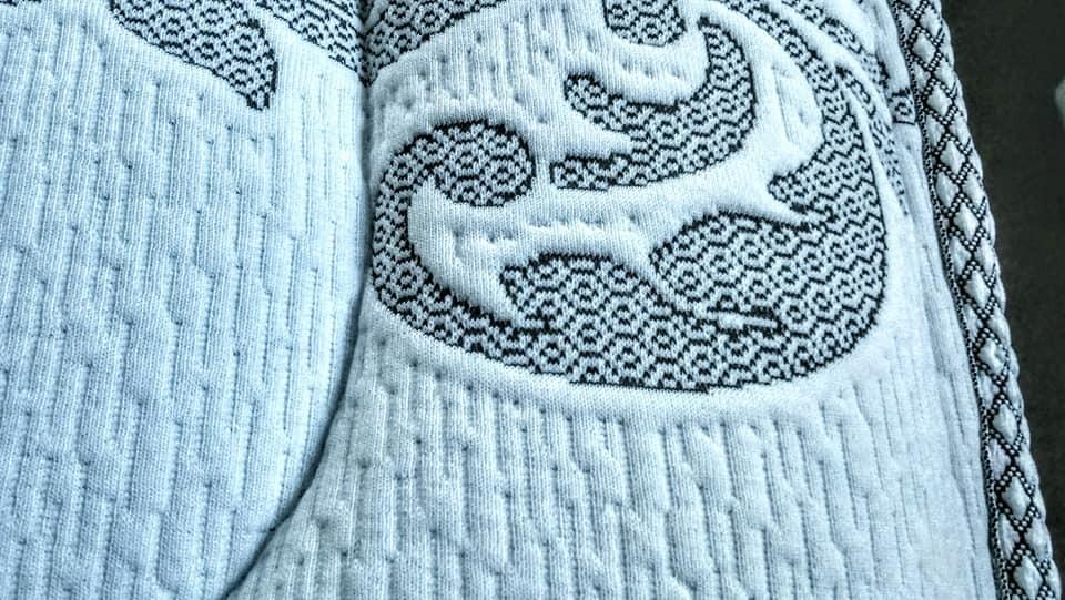 Classic Brands Decker Cool Gel Memory Foam and Innerspring Hybrid 10-Inch Mattress, Mattress in a Box, Queen customer photo 1