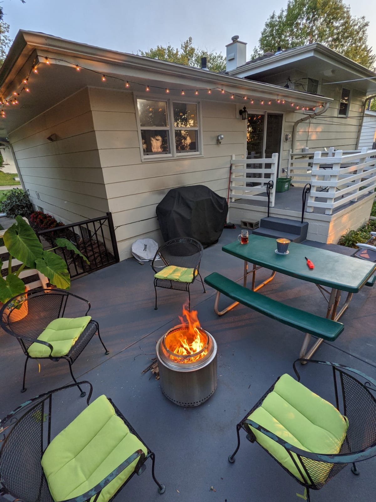Brightown Outdoor String Lights, 29FT G40 LED IP65 Waterproof Patio Lights customer photo 1