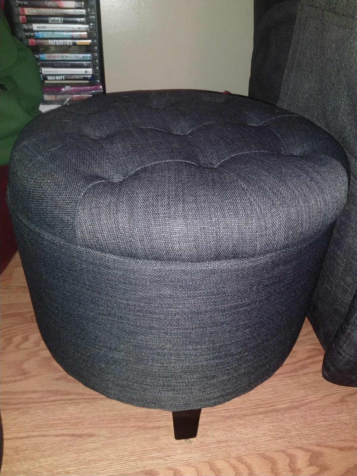 Convenience Concepts Designs4Comfort Round Storage Ottoman 19.75