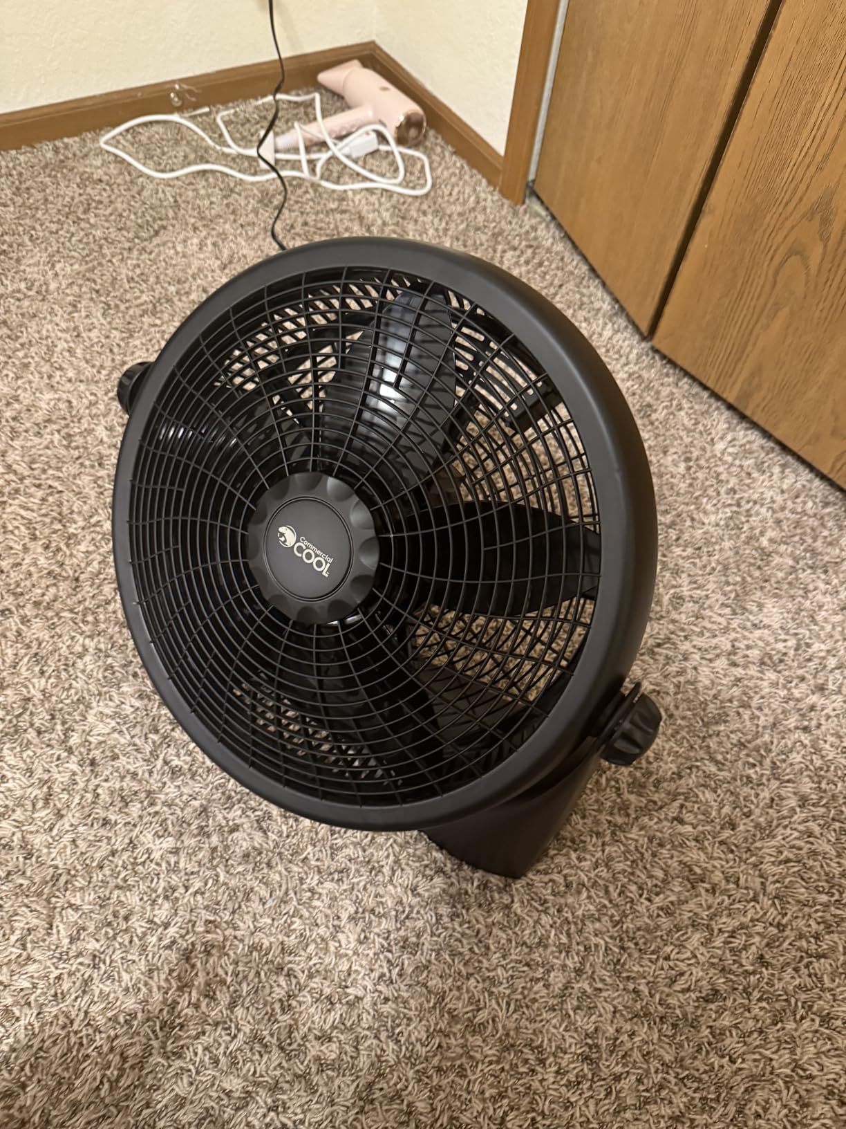 Commercial Cool 16 Inch High Velocity Floor Fan, Black, CFF16B customer photo 2