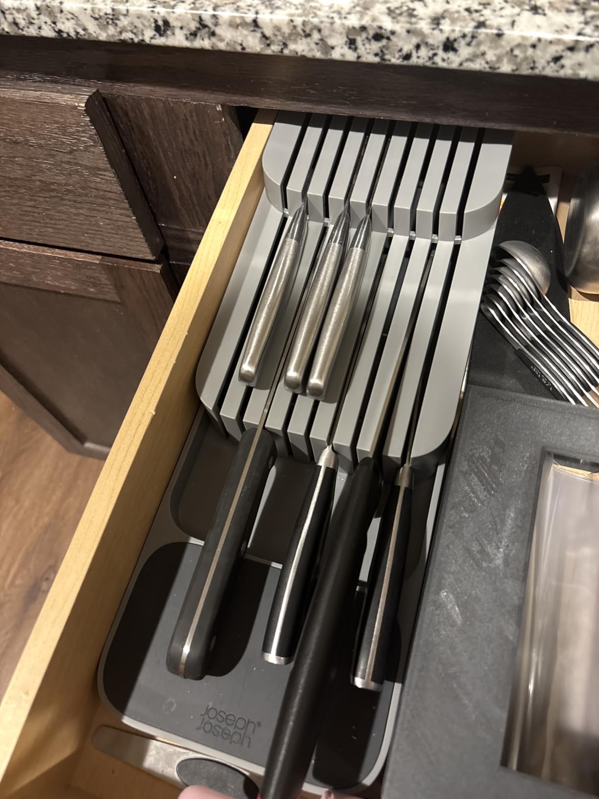 Joseph Joseph DrawerStore Knife Organizer, holds up to 9 knives, Kitchen Organization & Drawer Storage – Compact, Gray customer photo 2