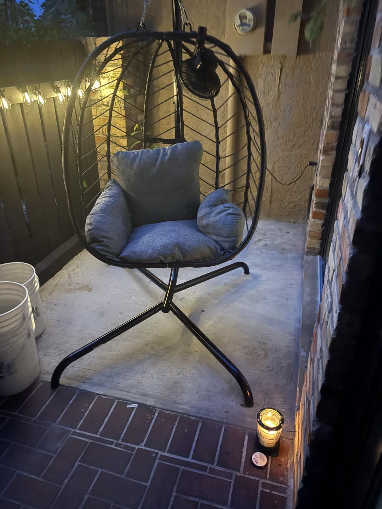 Brightech Ambience Pro Solar Powered Outdoor String Lights -27 ft Commercial Grade Waterproof Edison Patio Lights, Shatterproof LED String Lights for Outside, Porch - 12 Bulbs, 1W Soft White customer photo 2