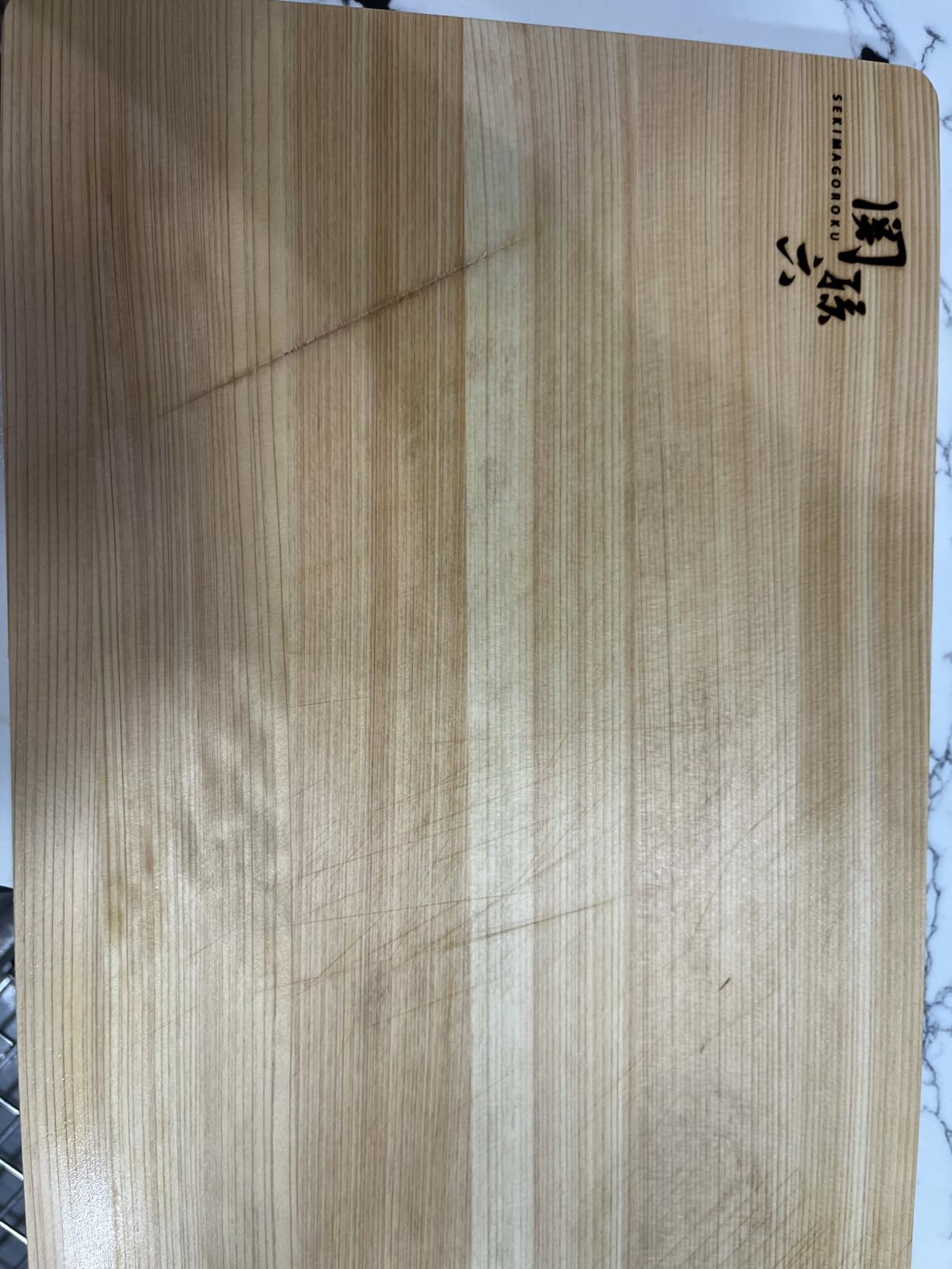 Kai Corporation KAI AP5225 Seki Magoroku Cypress Cutting Board with Stand, 14.2 x 7.9 inches (360 x 200 mm), Made in Japan customer photo 1