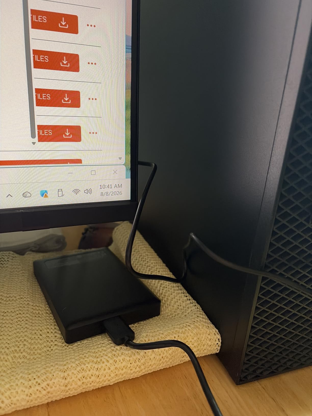 Seagate 2TB Portable Hard Drive | USB 3.0 (STGX2000400) customer photo 1