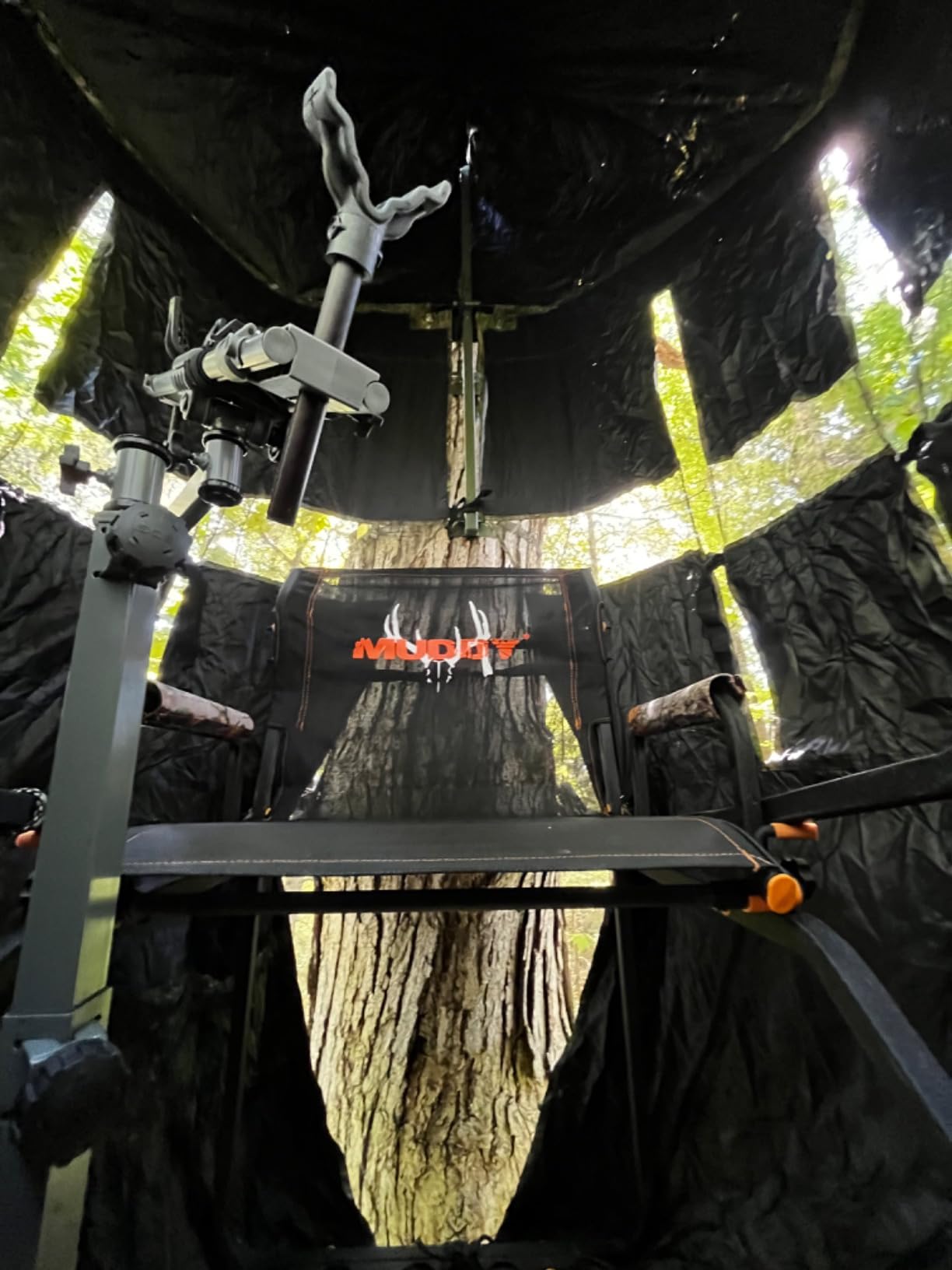 MUDDY Deer Hunting Climbing Adjustable Quiet Heavy-Duty Huntsman Deluxe 17 ft 1-Person Ladder Tree Stand customer photo 2