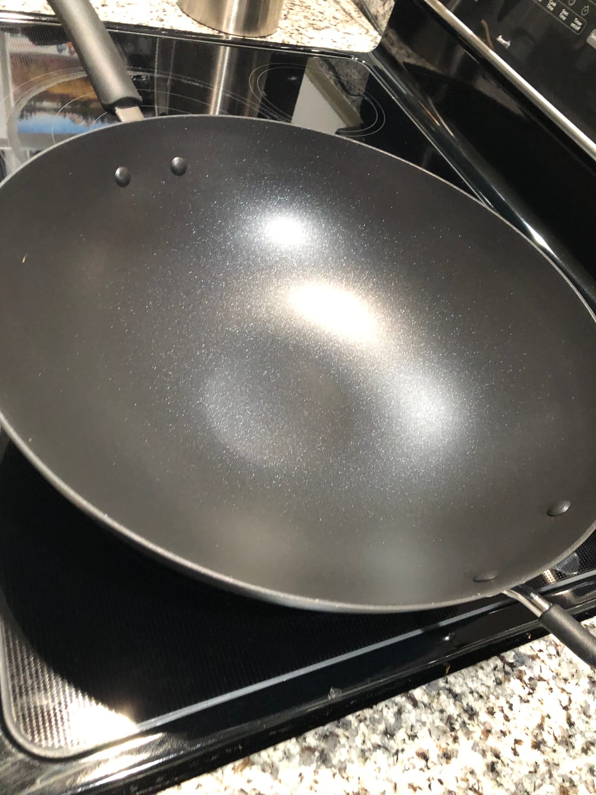 T-Fal Ultimate Hard Anodized Nonstick Wok 14 Inch, Oven Broiler Safe 350F, Non Stick Stir-Fry Pan, Cookware, Pots and Pans, Kitchen, Versatile Deep Frying, Sauté, Braise, Stew, Dishwasher Safe, Onyx customer photo 1