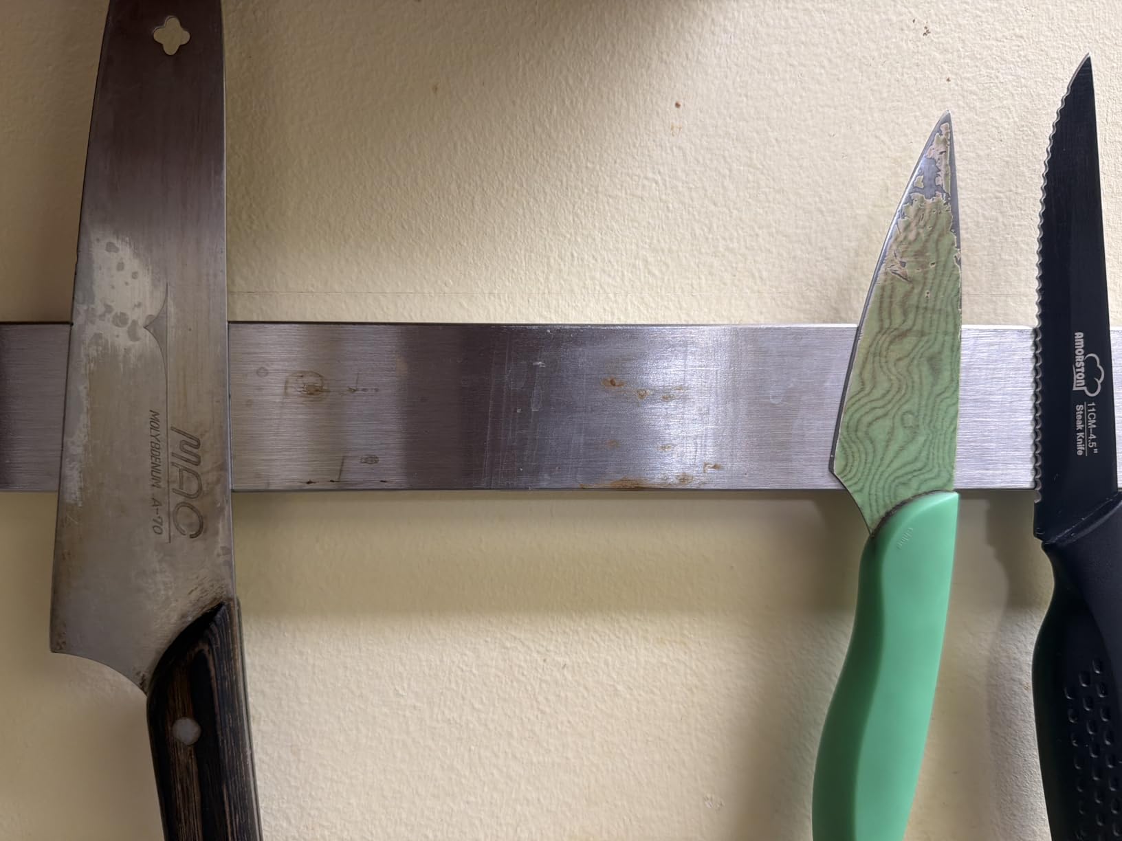 Ninonly 16 Inch Magnetic Knife Holder for Wall, Stainless Steel Knife Strip customer photo 1