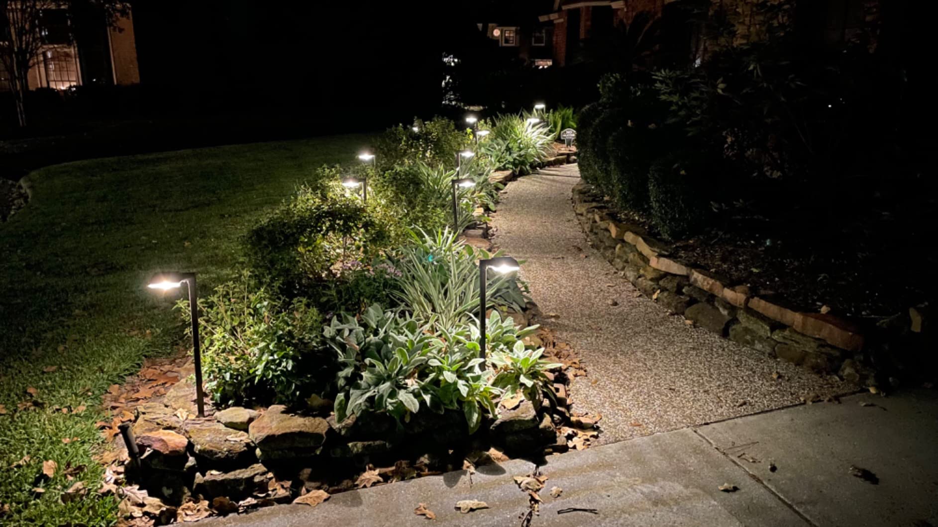 4Pack Solar Pathway Lights Outdoor 300LM 2-in-1 Warm White & Daylight Modes customer photo 2
