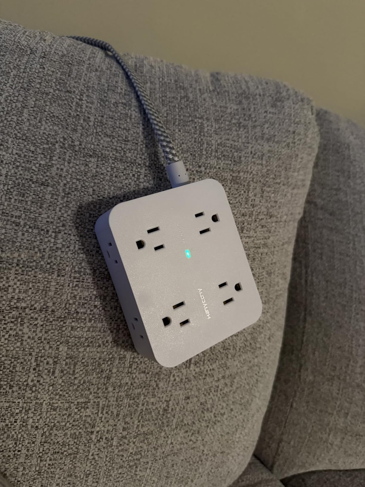 HANYCONY Surge Protector Power Strip, 1080J, 5 Ft Braided Extension Cord customer photo 2