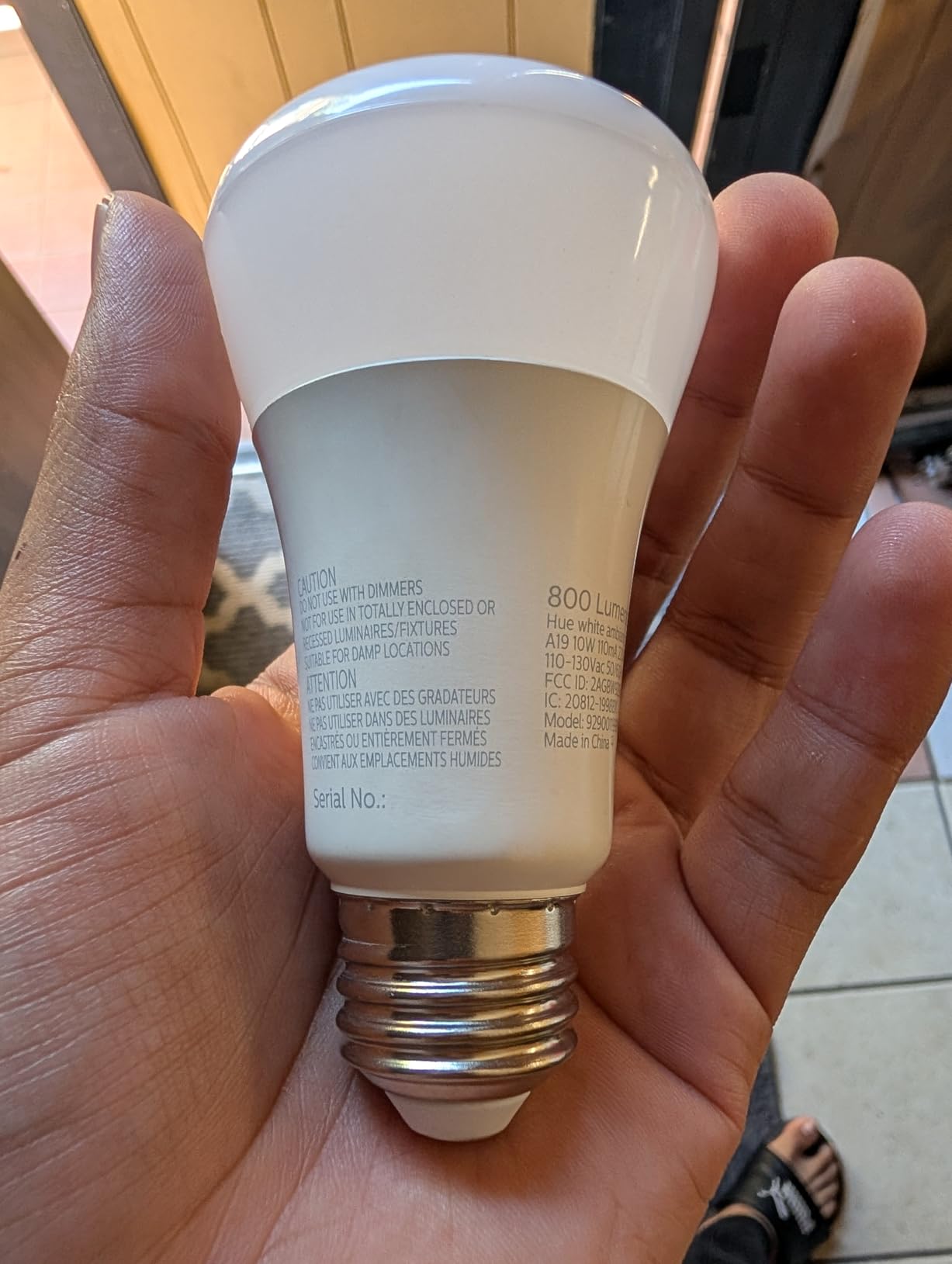 Philips Hue Smart 75W A19 LED Bulb - Soft Warm White Light - 1 Pack - 1100LM - E26 - Indoor - Control with Hue App - Works with Alexa, Google Assistant and Apple Homekit customer photo 1