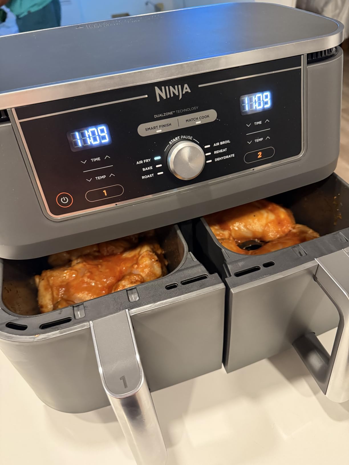 Ninja DZ401 Foodi 10 Quart 6-in-1 DualZone XL 2-Basket Air Fryer with 2 Independent Frying Baskets, Match Cook & Smart Finish to Roast, Broil, Dehydrate for Quick, Easy Family-Sized Meals, Grey customer photo 2