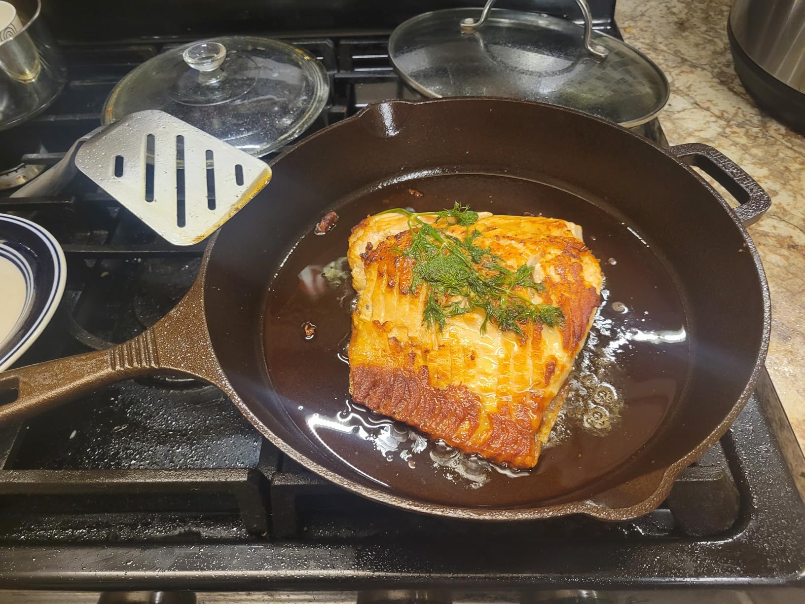 Mercer Culinary Pre-Seasoned Cast Iron Skillet, 10.25-Inch customer photo 1