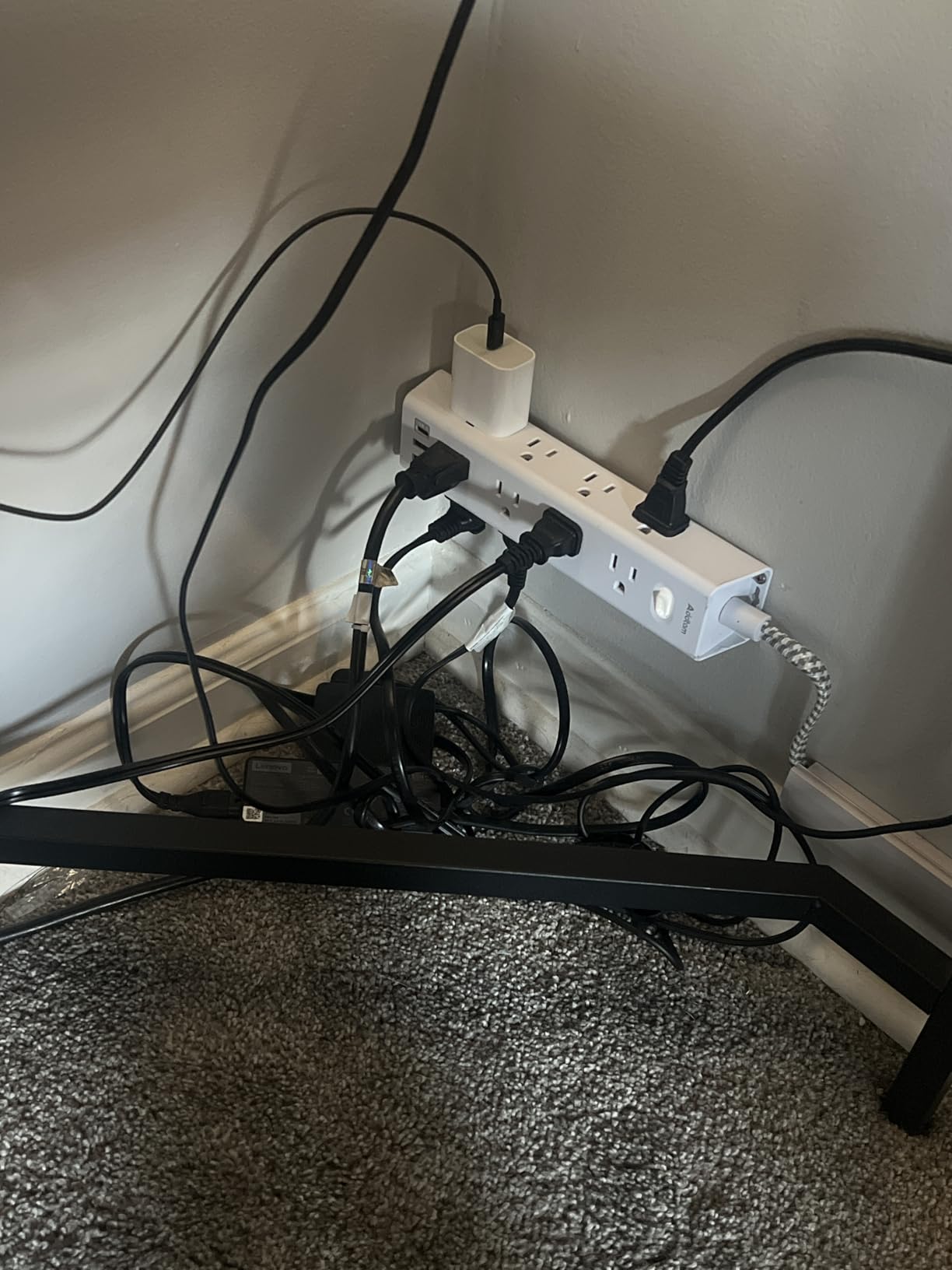 Surge Protector Power Strip - 10 FT Extension Cord with 12 AC Outlets 4 USB customer photo 1