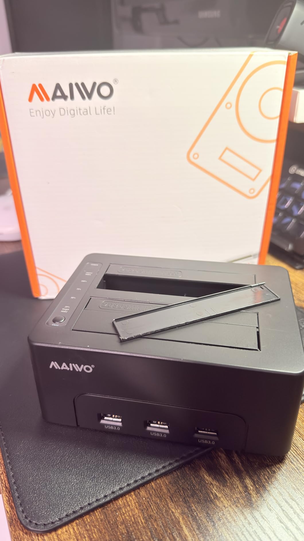 MAIWO Hard Drive Docking Station Cloner for 2.5 3.5 Inch SATA HDD SSD, 3X USB3.0 Hub Extension, 48TB Capacity 12V 3A, Dual Bay External Hard Drive Disk Duplicator Copier Reader customer photo 1