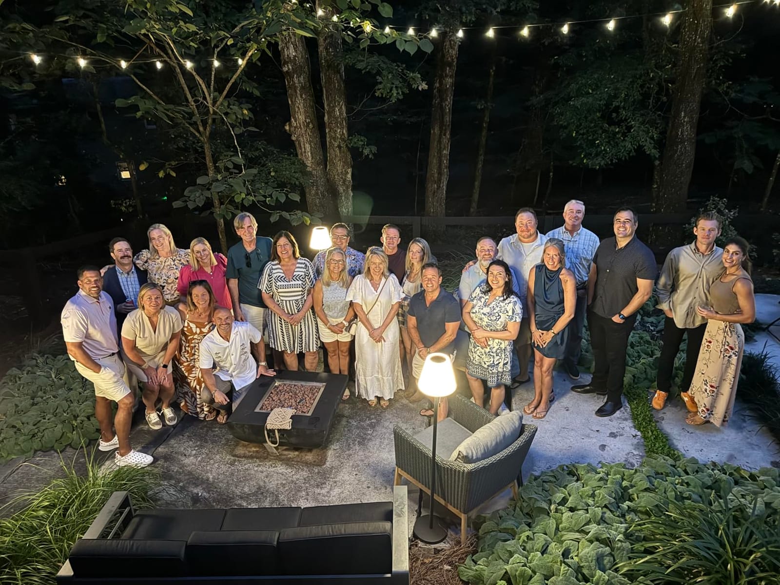 Brightever 100FT Outdoor String Lights 52 Bulbs, Waterproof Patio Lights customer photo 2
