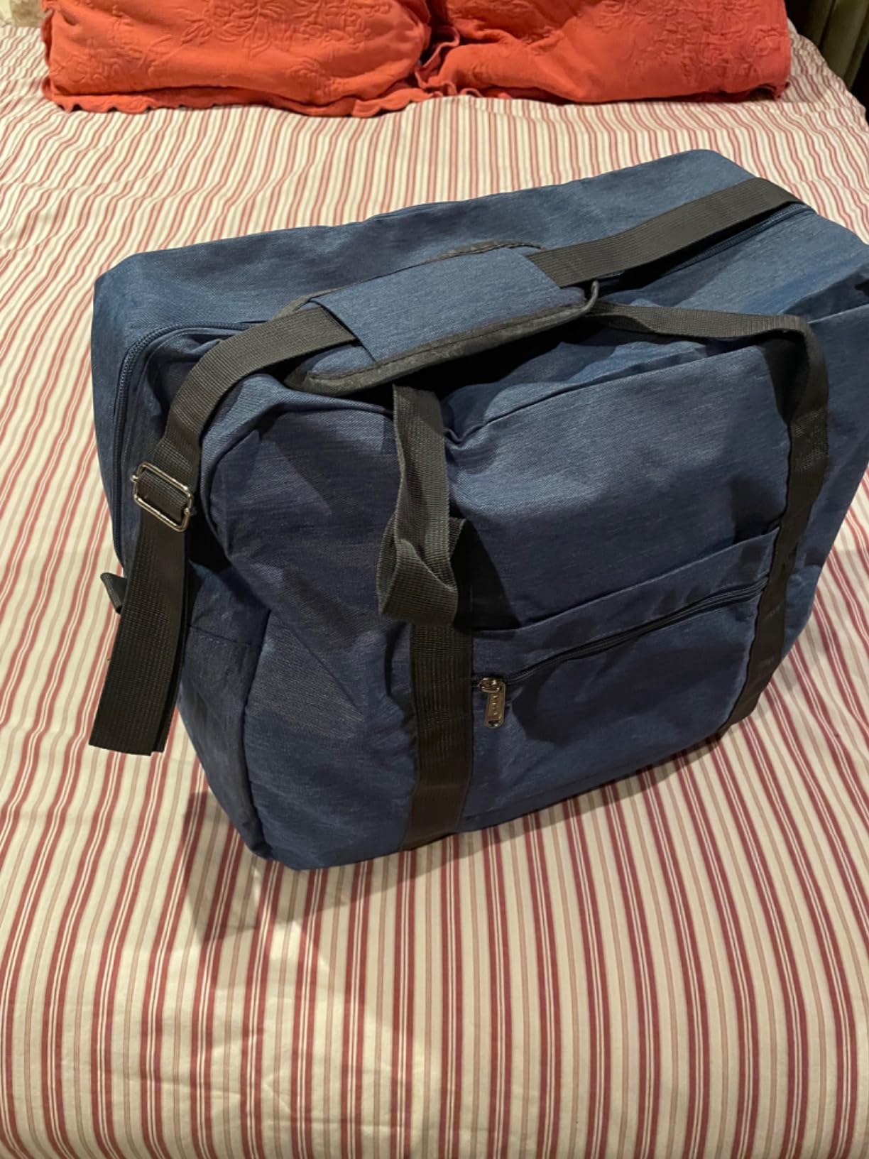Narwey Carry on Luggage 22x14x9 Airline Approved Foldable Duffle Bag for Travel Packable Duffel Bag for Traveling Airplane for Women and Men 40L (Navy Blue (With Shoulder Strap)) customer photo 1