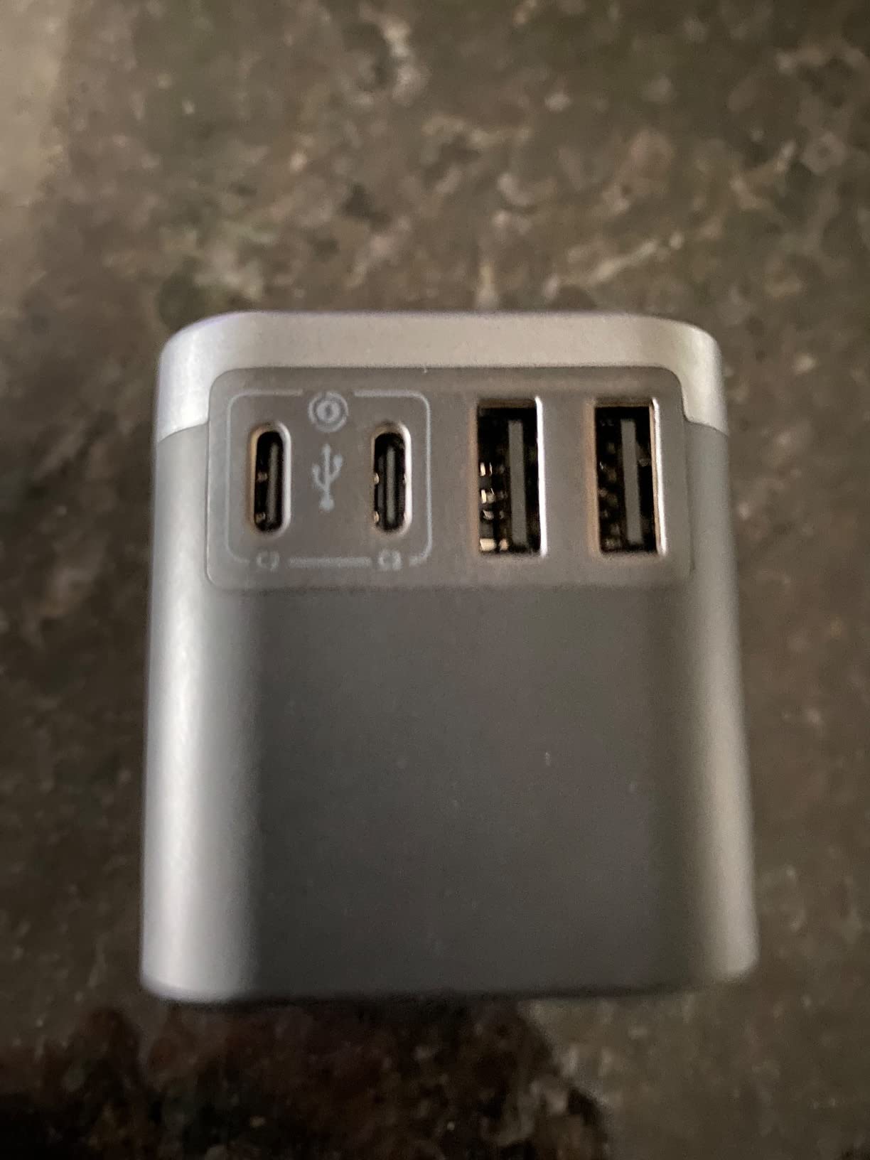 VINTAR Universal Travel Adapter 30W, International Power Adapter customer photo 1