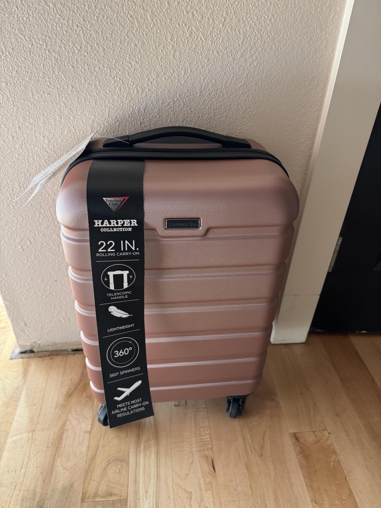 Travelers Club Harper Luggage, Rose Gold, 22-Inch Carry-On customer photo 1