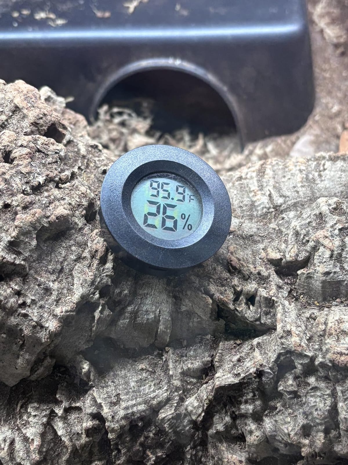 Fluker's Deep Thermal Heat Lamp for Reptiles with Carbon Infrared Technology, for All Reptile Tanks, Great for Basking, 100 Watt customer photo 2