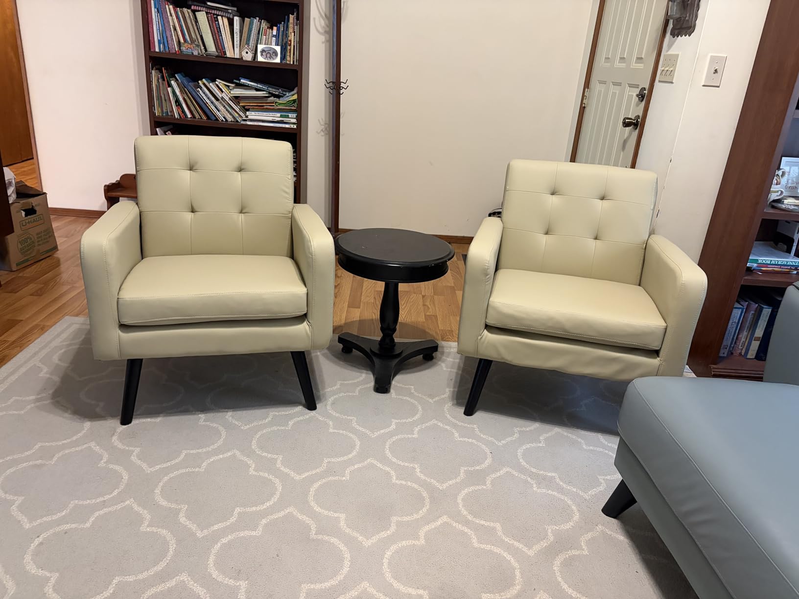 Yaheetech Mid Century Accent Chairs Set of 2 Living Room Chairs Retro Brown customer photo 1