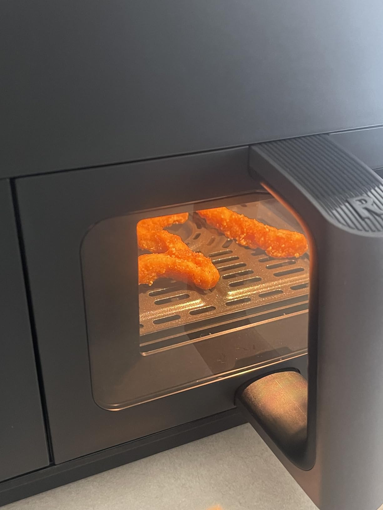 Cosori Dual Air Fryer, 9QT, 10-in-1,Sync Cook & Finish, Max 450°F customer photo 2