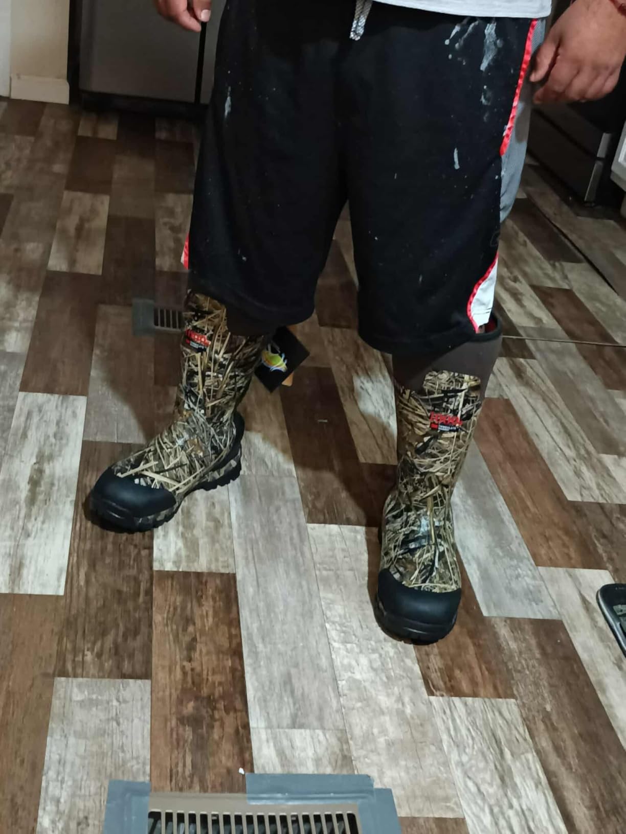 8 Fans Insulated Waterproof Hunting Boots for Men – 1000G Thinsulate, 5mm Neoprene, Rubber Camo Boot, 17-inch Shaft, Anti-Slip Traction Outsole customer photo 1
