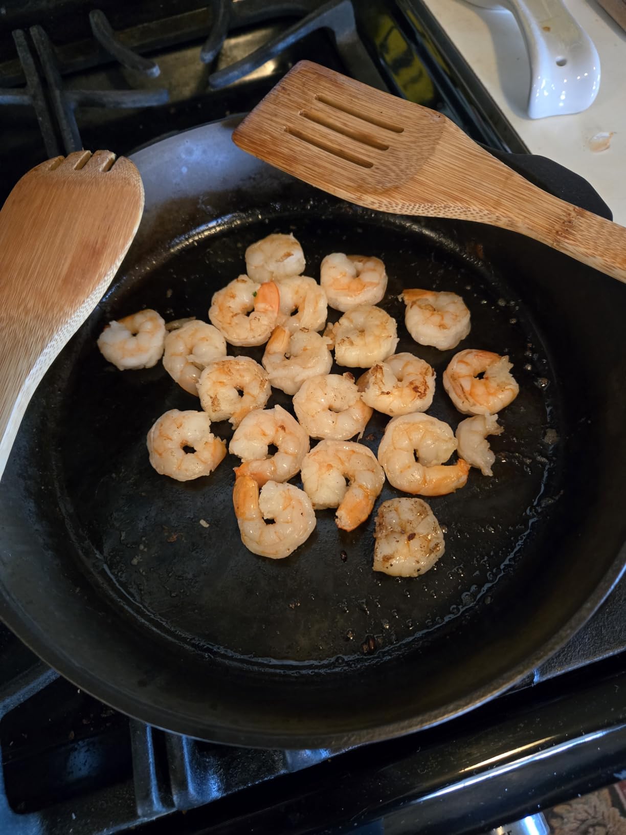 Field Company No.10 Large Cast Iron Skillet – 11.6-Inch Pre-Seasoned Pan for 4+ Servings, Lighter & Smooth, Made in USA customer photo 1