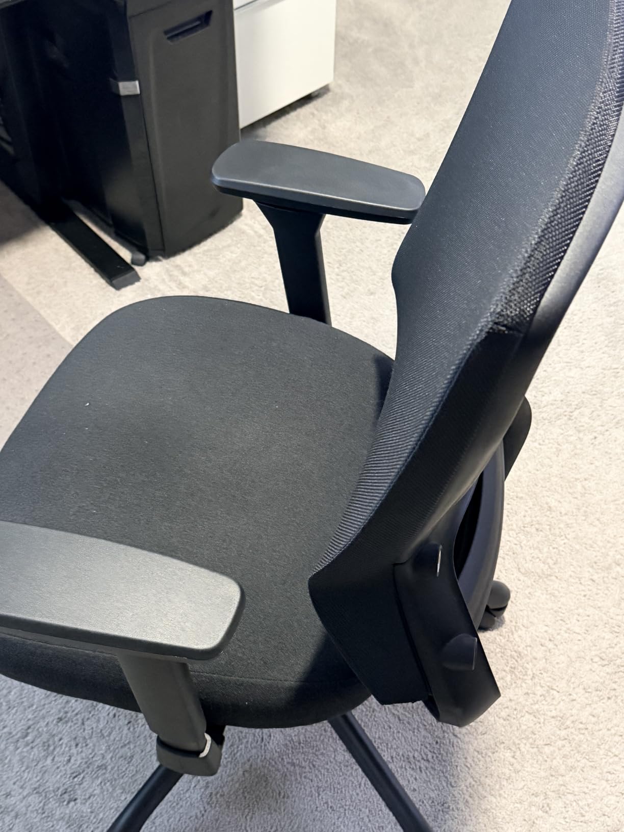 ELABEST Ergonomic Mesh Office Chair,Comfy Computer Desk Chair - BIFMA 5.1 Certified Commercial Swivel Task Chair for Home Office - Adjustable Lumbar Support & Armrests,Tilt Function,Wide Seat (Black) customer photo 1