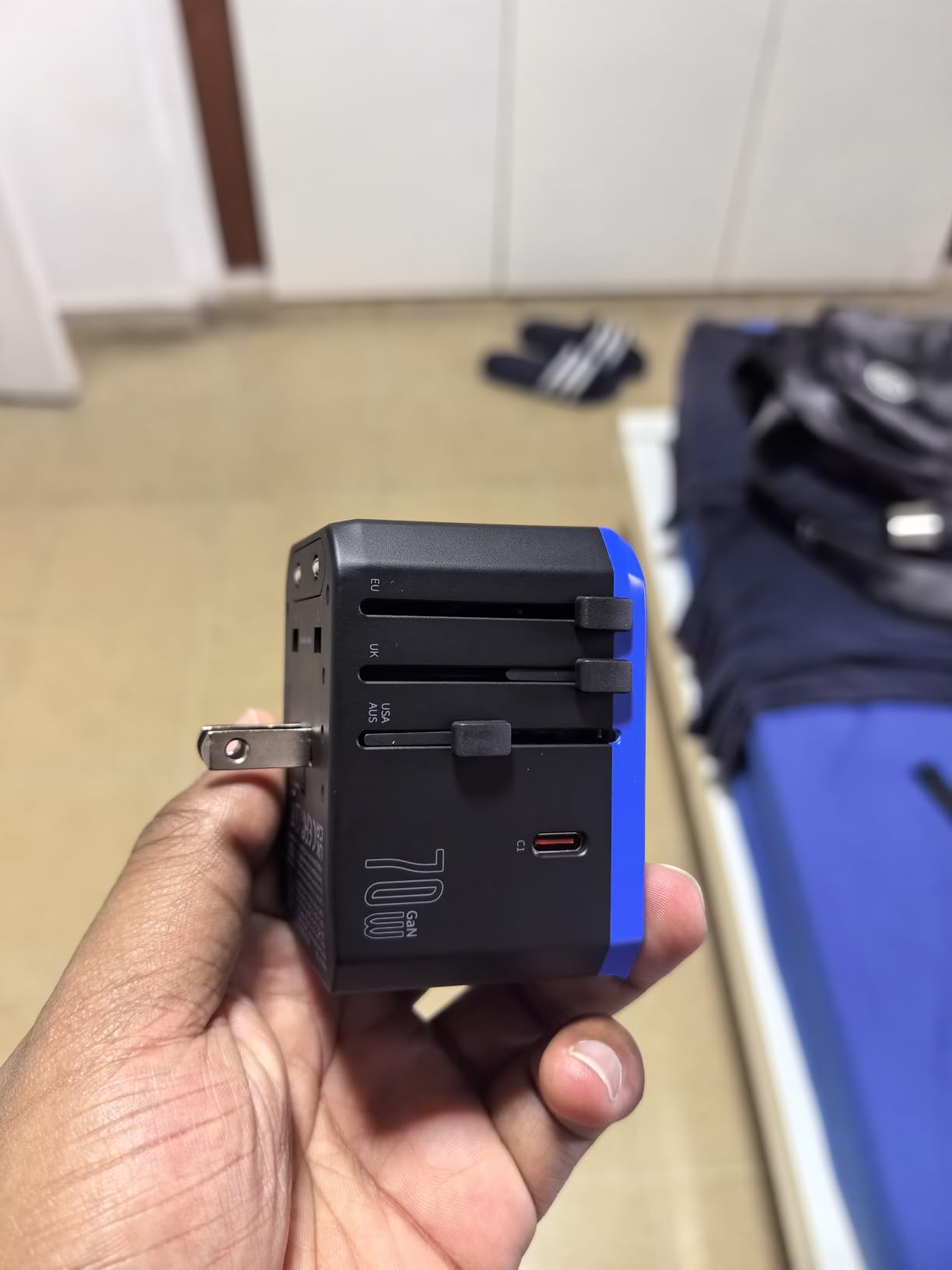 Ceptics 70W GAN Universal Travel Adapter, 2 USB-A, 3 USB-C, Universal Input customer photo 1