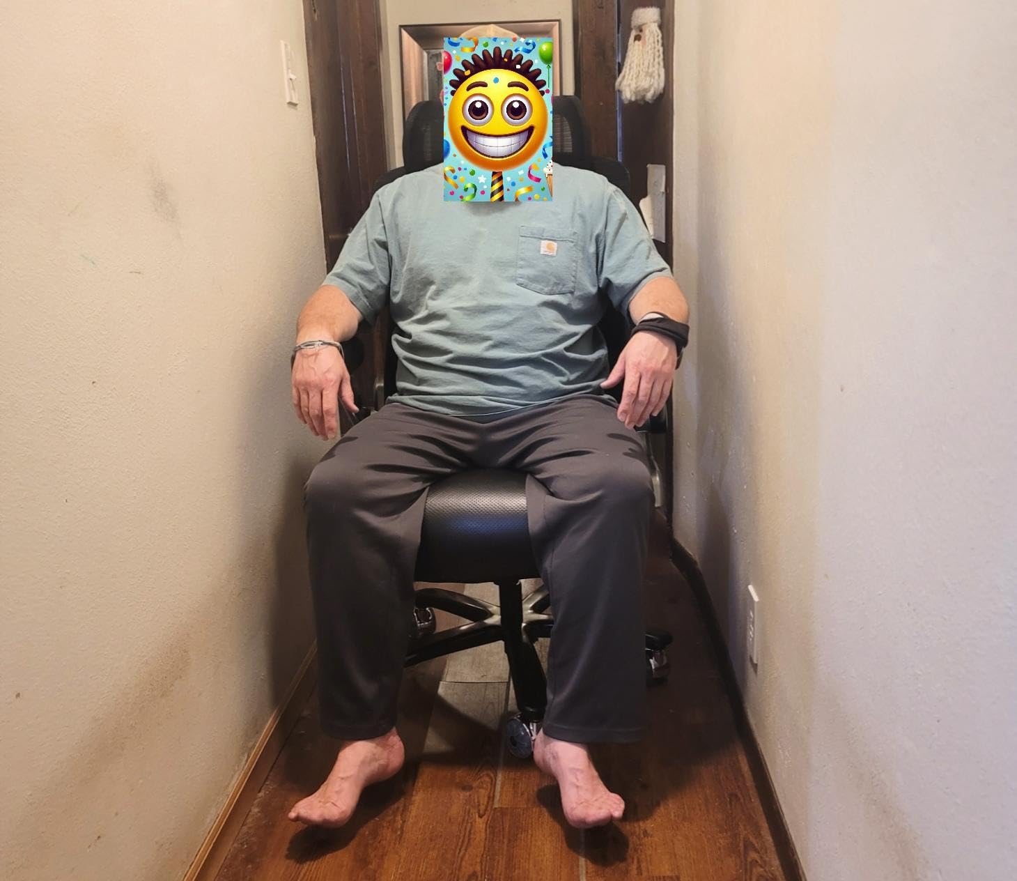600lbs Big and Tall Office Chair, Heavy Duty Executive Computer Desk Chair customer photo 1