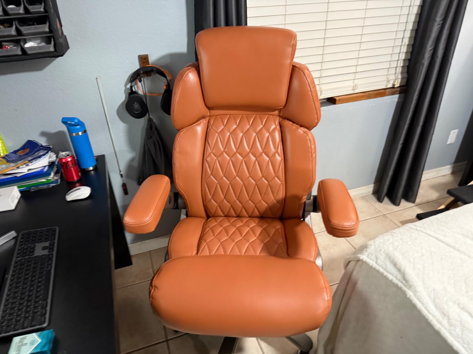 Big and Tall Office Chair 700lbs, Ergonomic High Back Computer Desk Chair customer photo 1