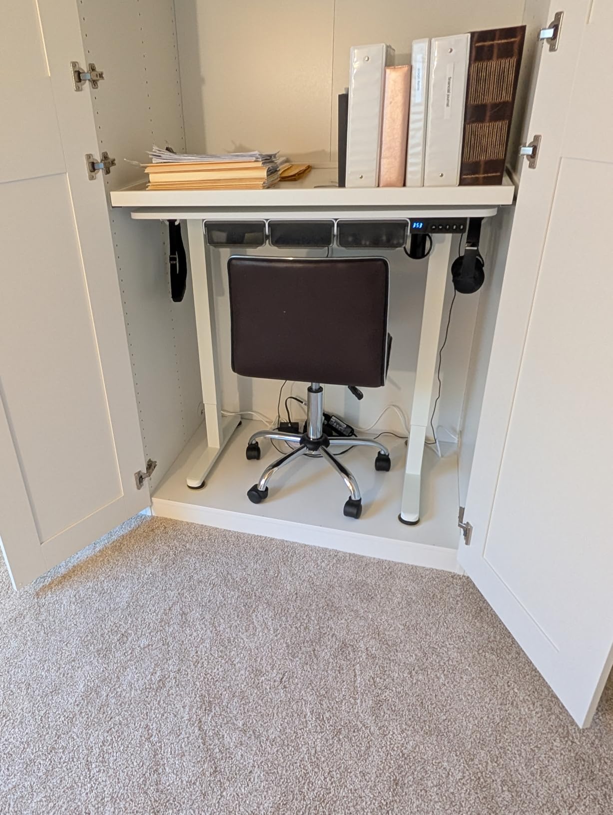 Kingant Standing Desk, 35x20 Inch Electric Height Adjustable Computer Desk customer photo 1