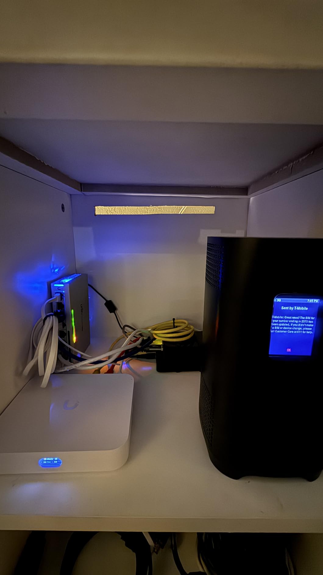 Ubiquiti Cloud Gateway Max - (UCG-Max) (512GB) customer photo 1