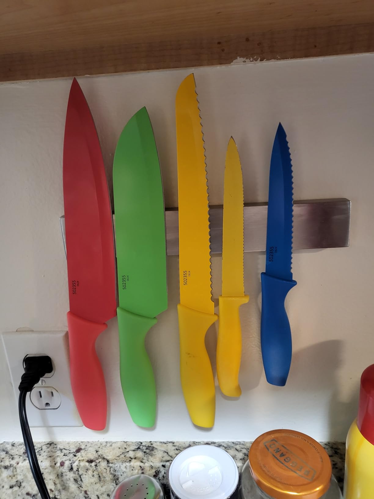 Magnetic Knife Holder for Wall, No Drilling Magnetic Knife Strip Adhesive Knife Holder Magnet Knife Bar, Wall Mount Knife Rack Block Metal Tool Holder for Utensils RV Kitchen Organization, 10 Inch customer photo 1