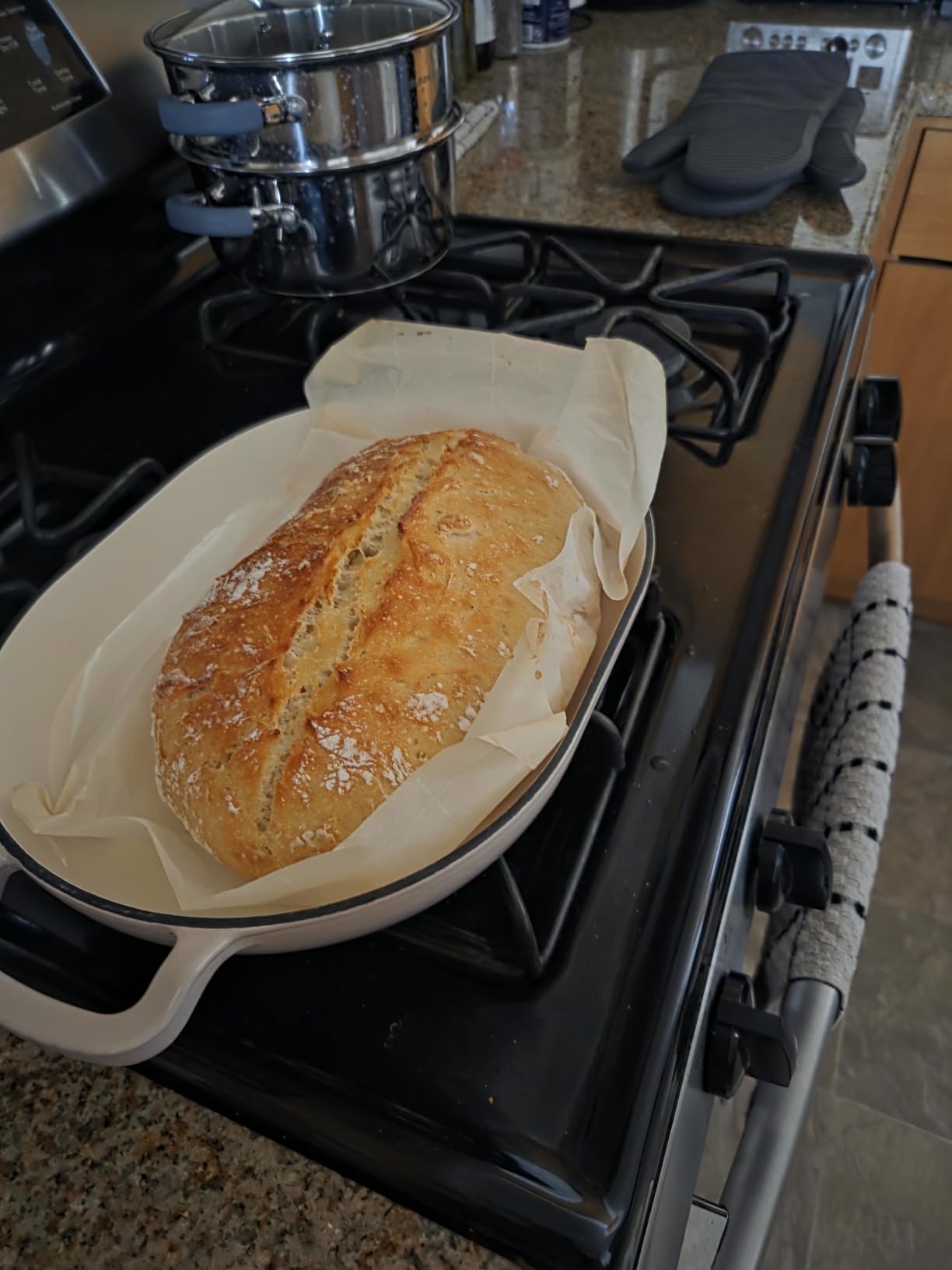 VORRINGARD Enameled Cast Iron Sourdough Bread Oven, Dutch Oven, Loaf Cast Iron Bread Pan for Homemade Bread Baking, Meatloaf Pan with Lid, 5QT, Blue customer photo 1